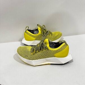 Allbirds Tree Flyer Size 5 Women Buoyant Yellow (Blizzard Sole) Slip-On Sneakers